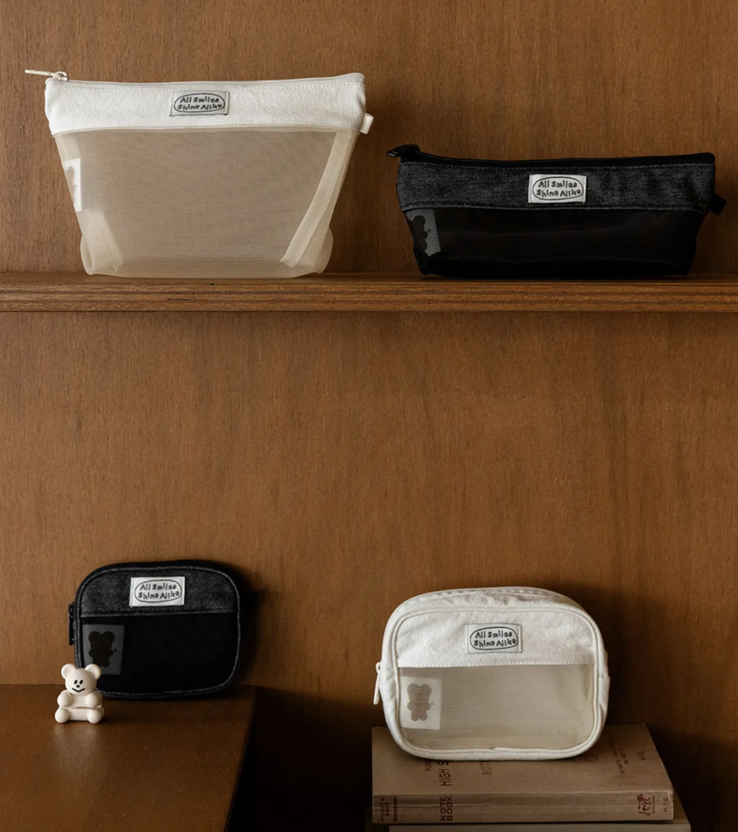 All Smiles Mesh Block Pouch