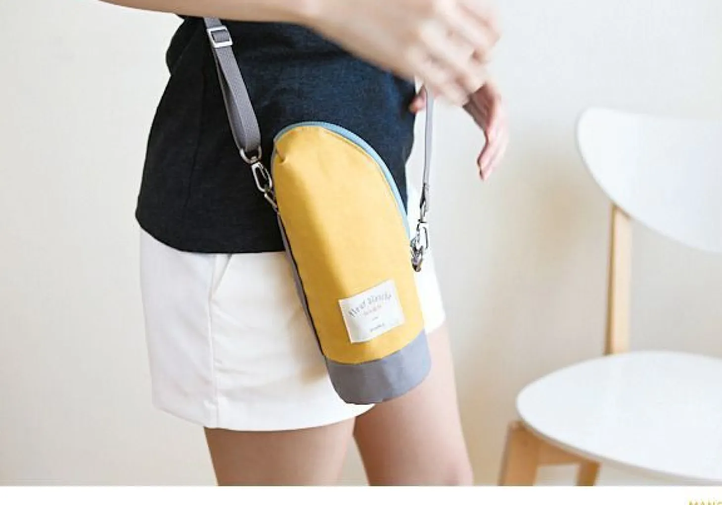 Fleur Blanche Bottle Pouch
