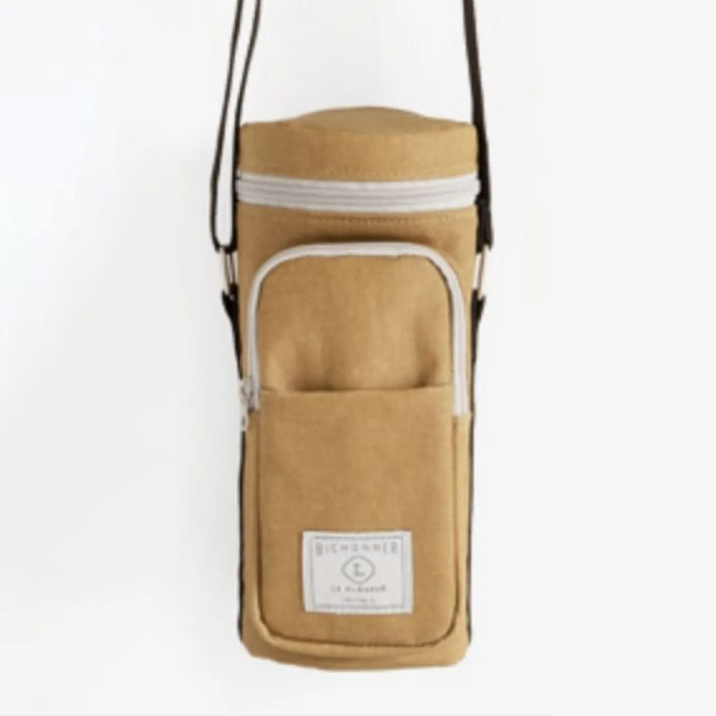 Le Flaneur Bottle Shoulder Pouch