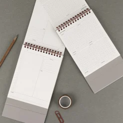 Life & Pieces 100 Day Standing Planner