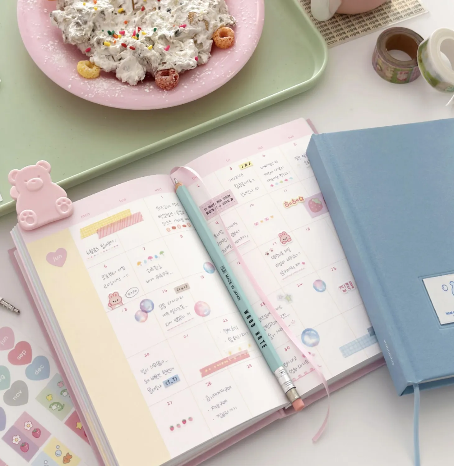 Lovit Things Clothbound Weekly Planner