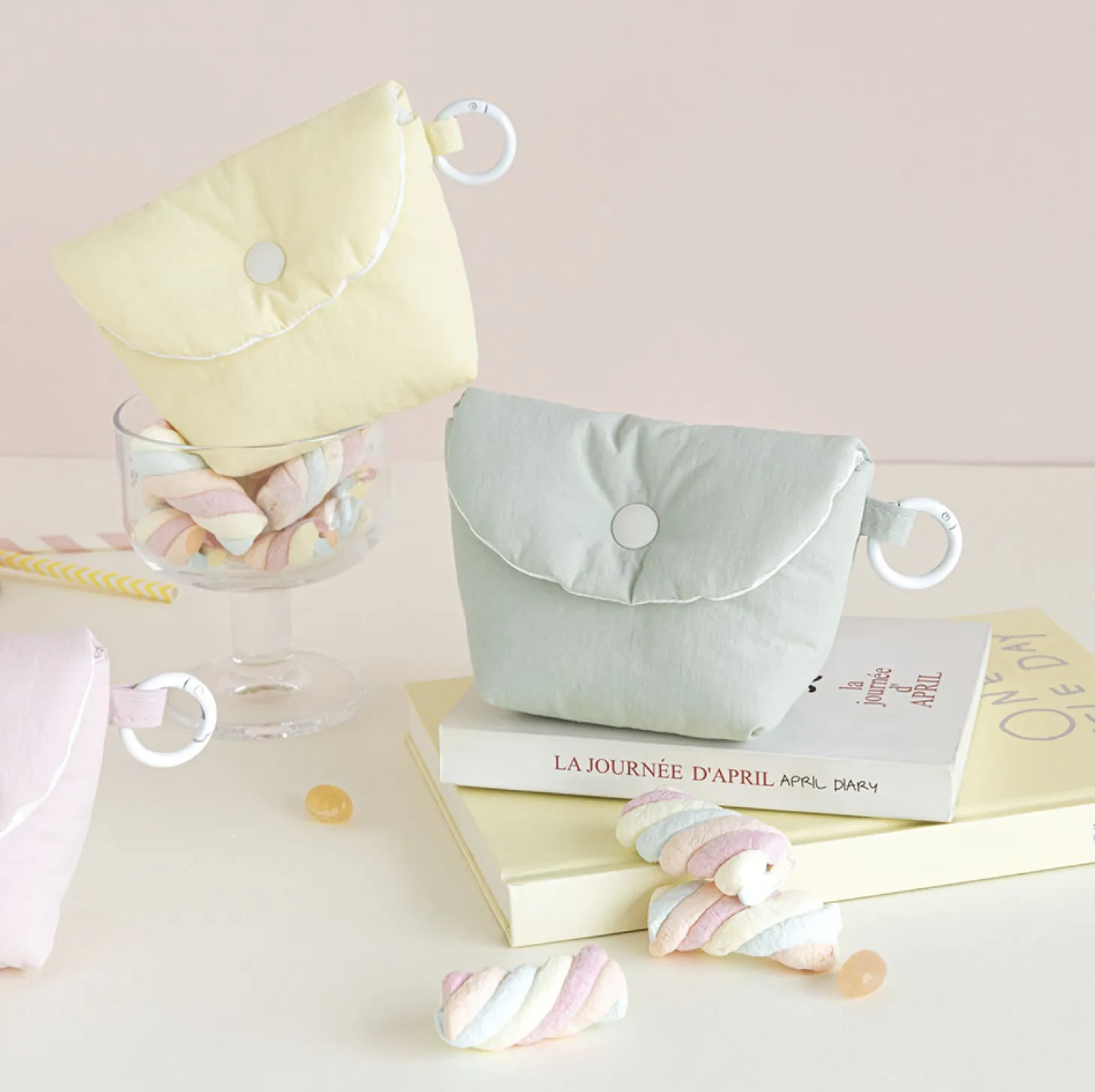 Marshmallow Card Pouch