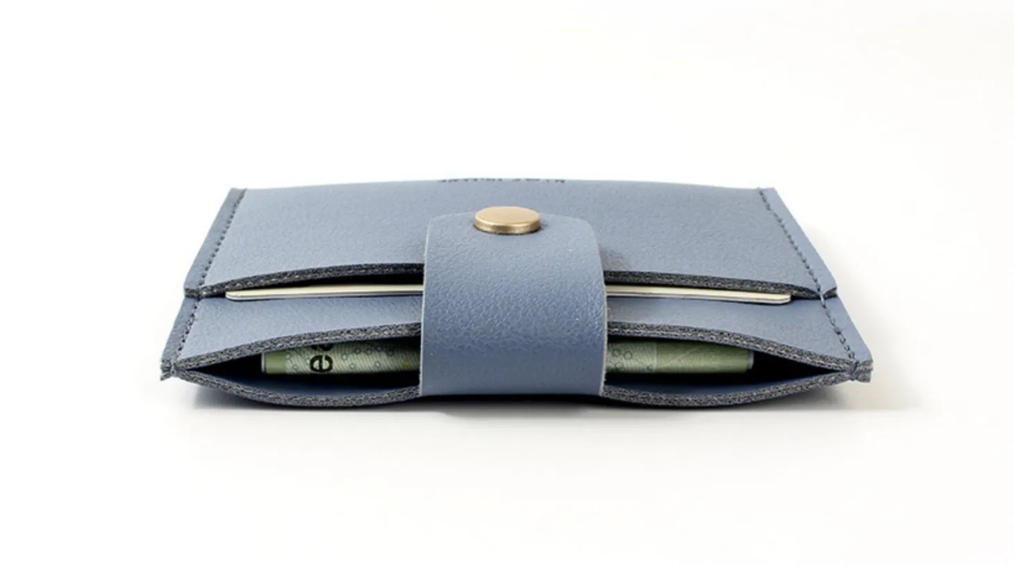 Simple Button Half Wallet