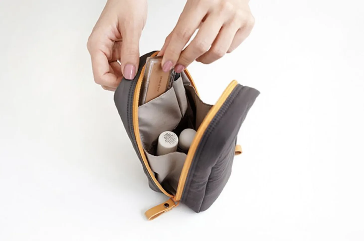 Slim Standing Cosmetic Pouch