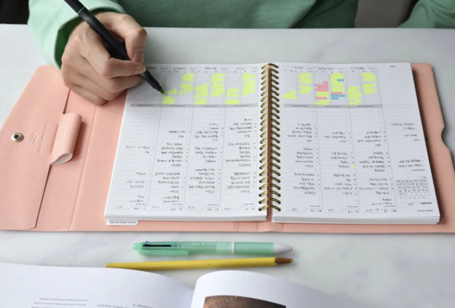 Spring Gentle Slim Fit Planner